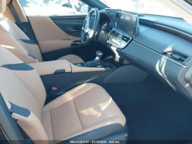 Lexus ES 300 ES 300H проверена, лека щета - 61600 лв. - 12518225 | Car24.bg