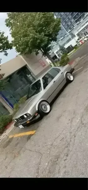 BMW 325 * * CARFAX * * АВТО КРЕДИТ * *  - 25999 лв. / 13293.08 € - 18185873 6