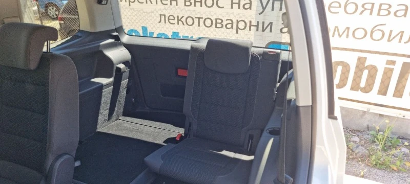 VW Touran 1.4 TGI метан, снимка 15 - Автомобили и джипове - 46429386