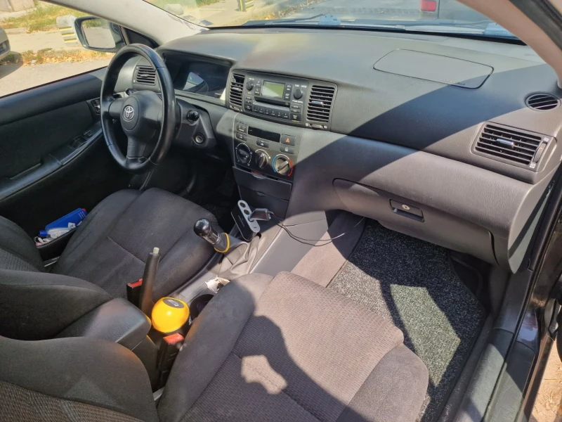 Toyota Corolla КАПАРИРАНА, снимка 13 - Автомобили и джипове - 47696571