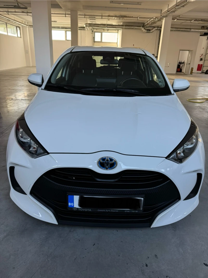 Toyota Yaris Хибрид, снимка 3 - Автомобили и джипове - 47938817