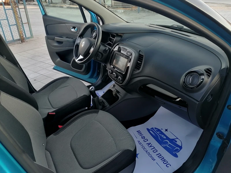 Renault Captur, снимка 12 - Автомобили и джипове - 48041879