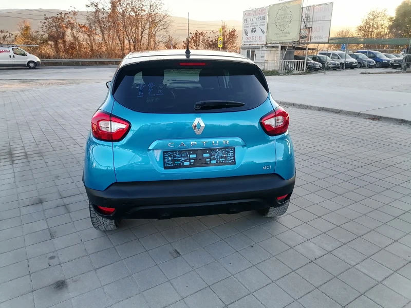 Renault Captur, снимка 5 - Автомобили и джипове - 48041879