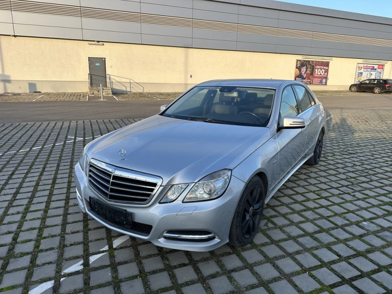 Mercedes-Benz E 250 CDI, снимка 1 - Автомобили и джипове - 48679390