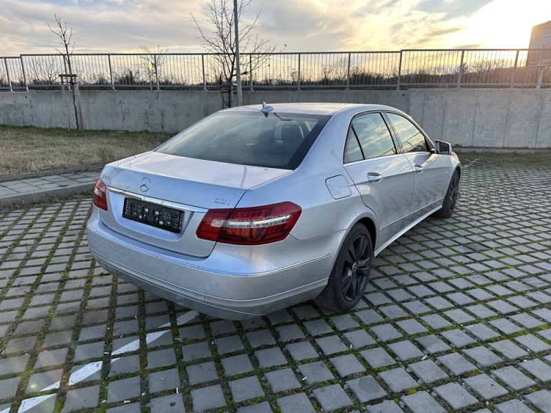 Mercedes-Benz E 250 CDI, снимка 4 - Автомобили и джипове - 48679390