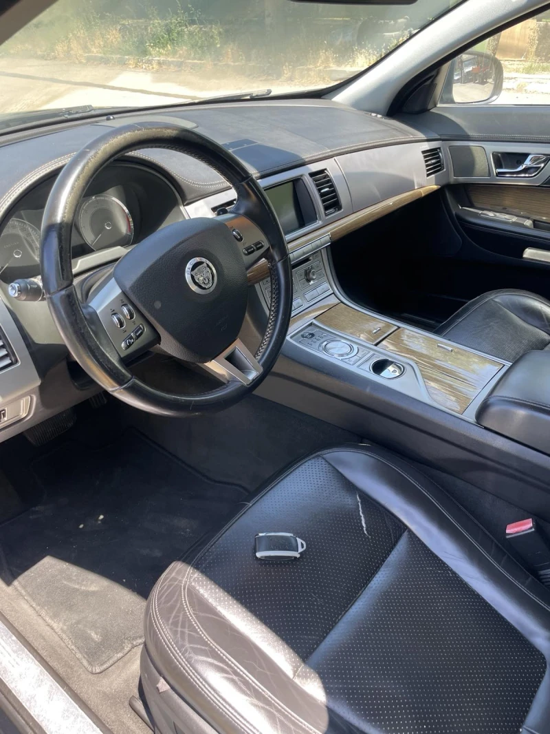 Jaguar Xf XF 2.7d, снимка 6 - Автомобили и джипове - 52473012