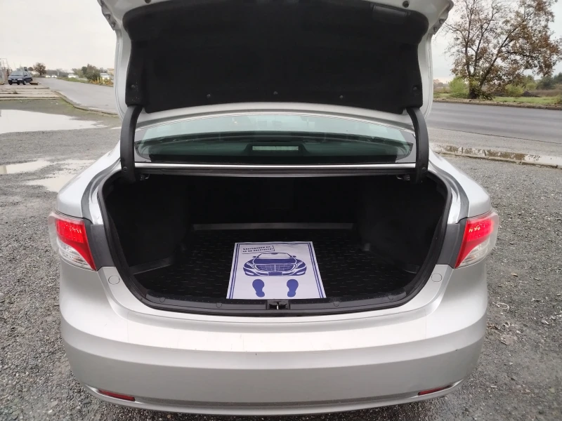 Toyota Avensis 2.0 D4D - 126 к.с / Автопилот / Парктроник / ТОП , снимка 7 - Автомобили и джипове - 52335578