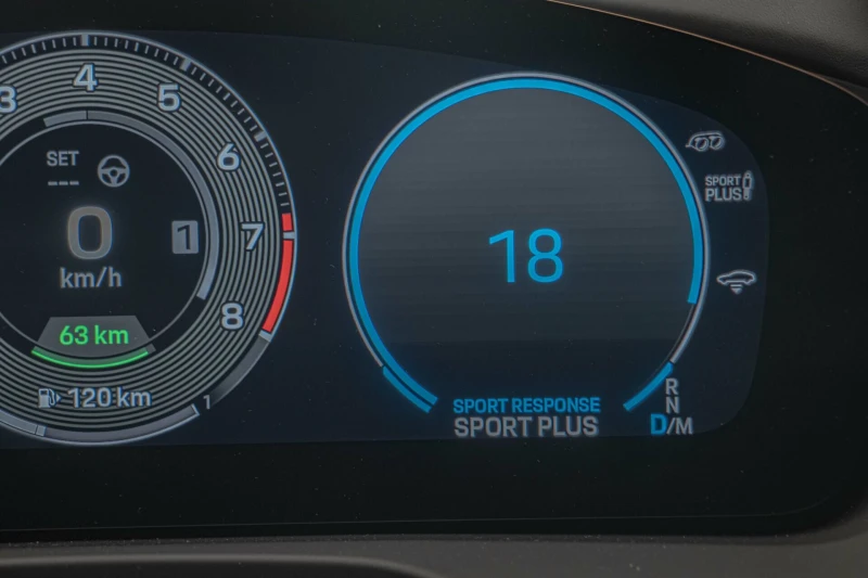 Porsche Panamera Turbo E-Hyb/PDLS+ /PDK/Active Ride/Burm/Beifahrer-, снимка 15 - Автомобили и джипове - 52439985