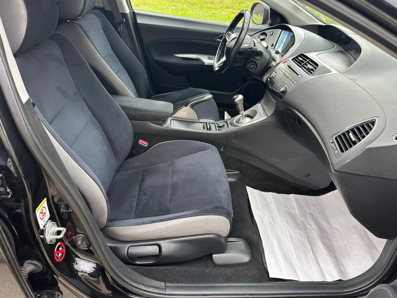 Honda Civic 1.8V-TEC//ГАЗОВ ИНЖ//EXECUTIVE, снимка 13 - Автомобили и джипове - 52652143