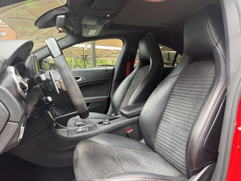 Mercedes-Benz CLA 45 AMG 4 Matic - изображение 10