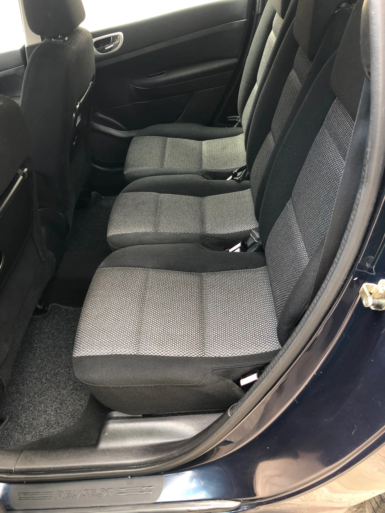 Peugeot 307 2.0 140к. Автоматик. - изображение 2