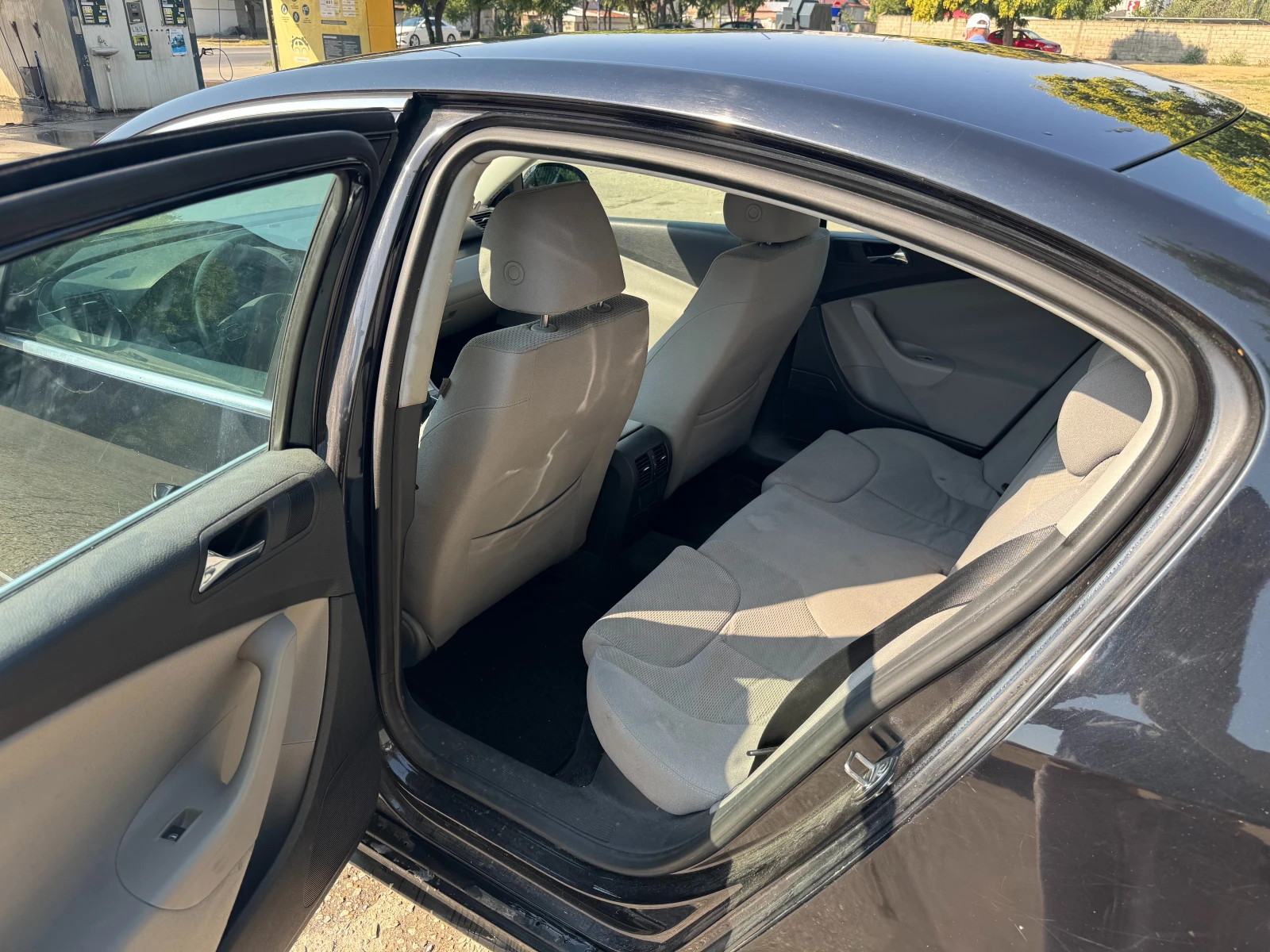 VW Passat B6 - изображение 2