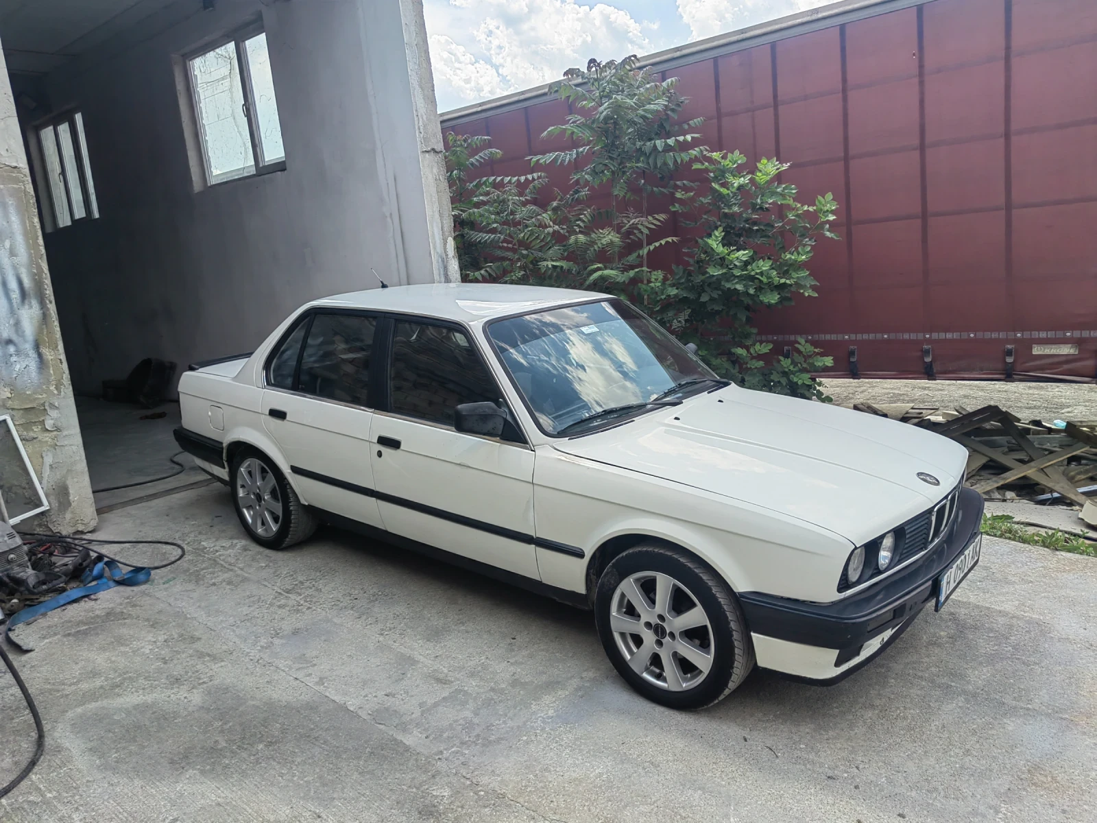 BMW 324  - изображение 4