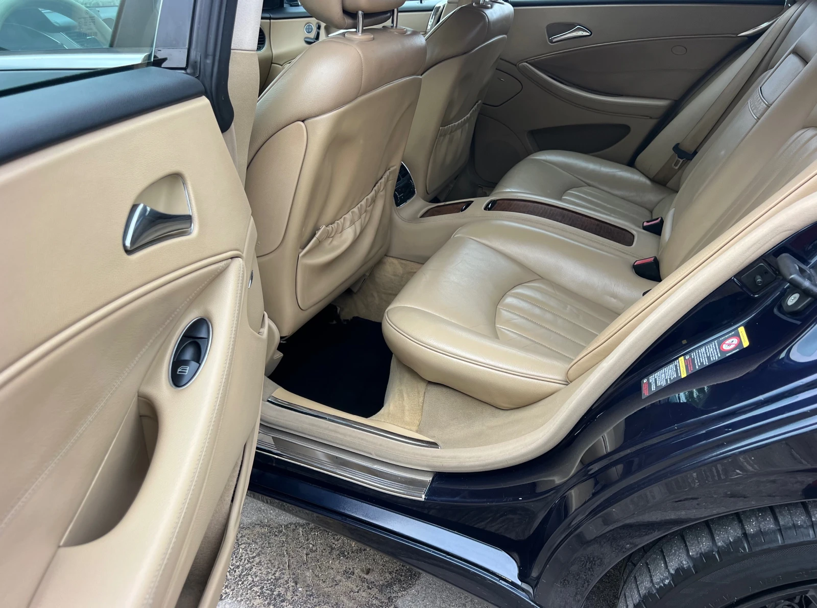 Mercedes-Benz CLS 320 CDI AMG-PAKET/FACELIFT/XENON/NAVI/KOJA/UNIKAT | Mobile.bg   16