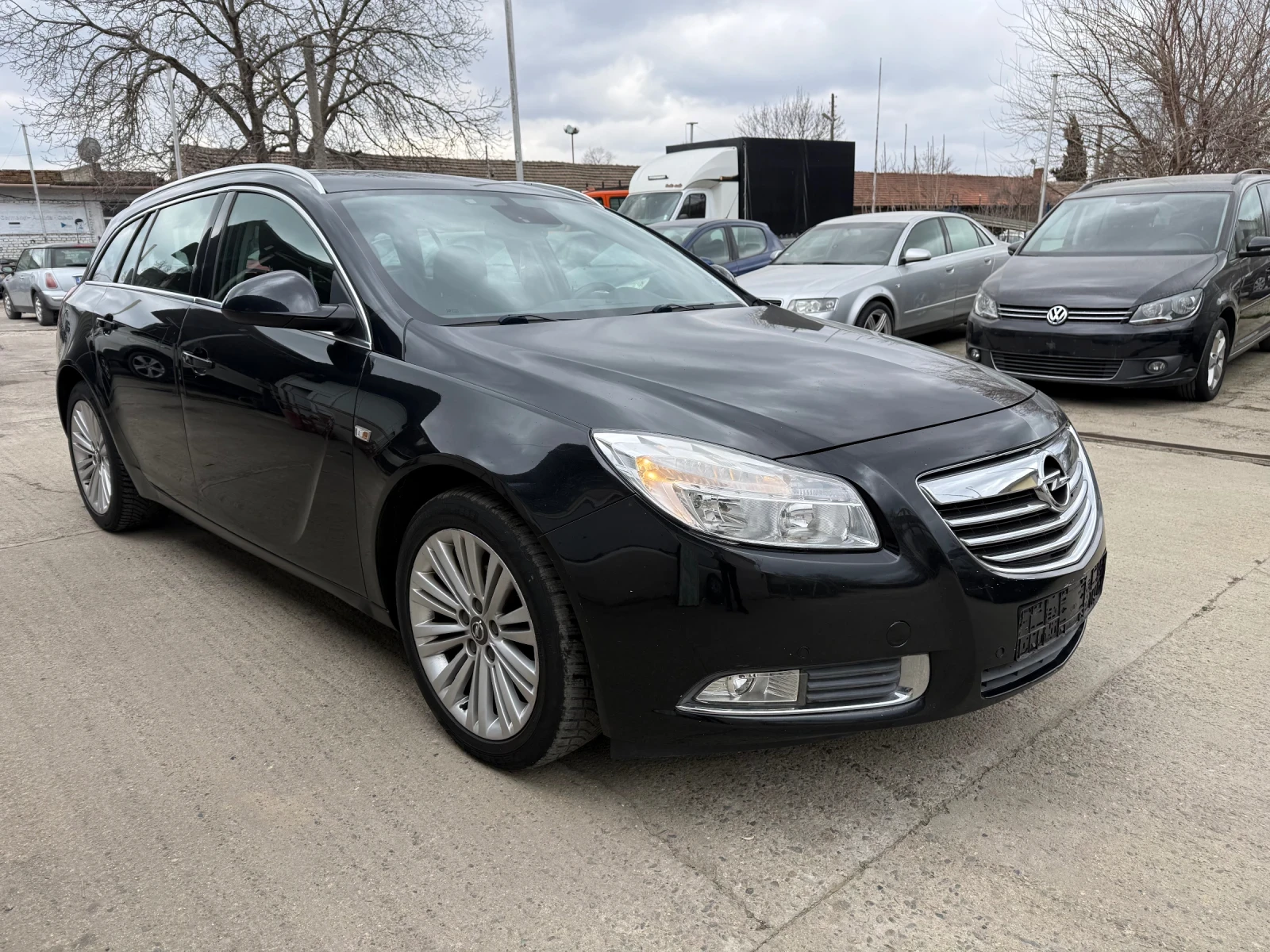 Opel Insignia, снимка 5 - Автомобили и джипове - 53932191