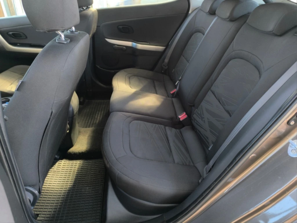 Kia Ceed 1.4i, снимка 11 - Автомобили и джипове - 53956866