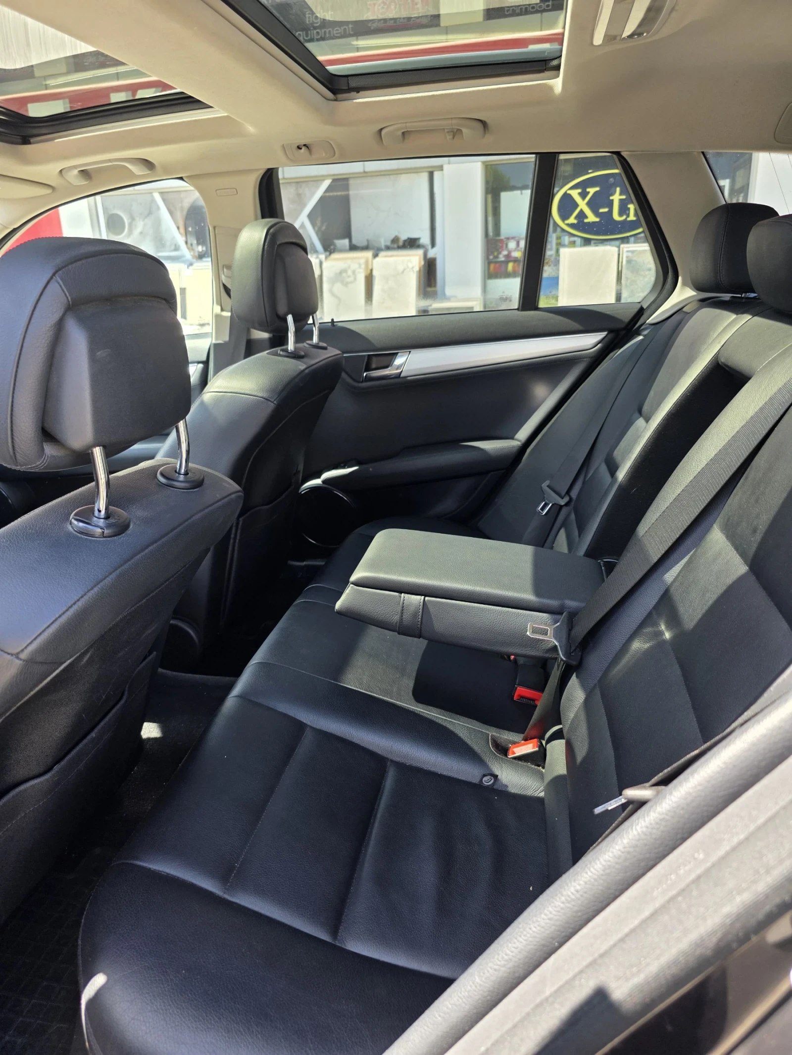 Mercedes-Benz C 250 C 250CDI , снимка 10 - Автомобили и джипове - 54225845