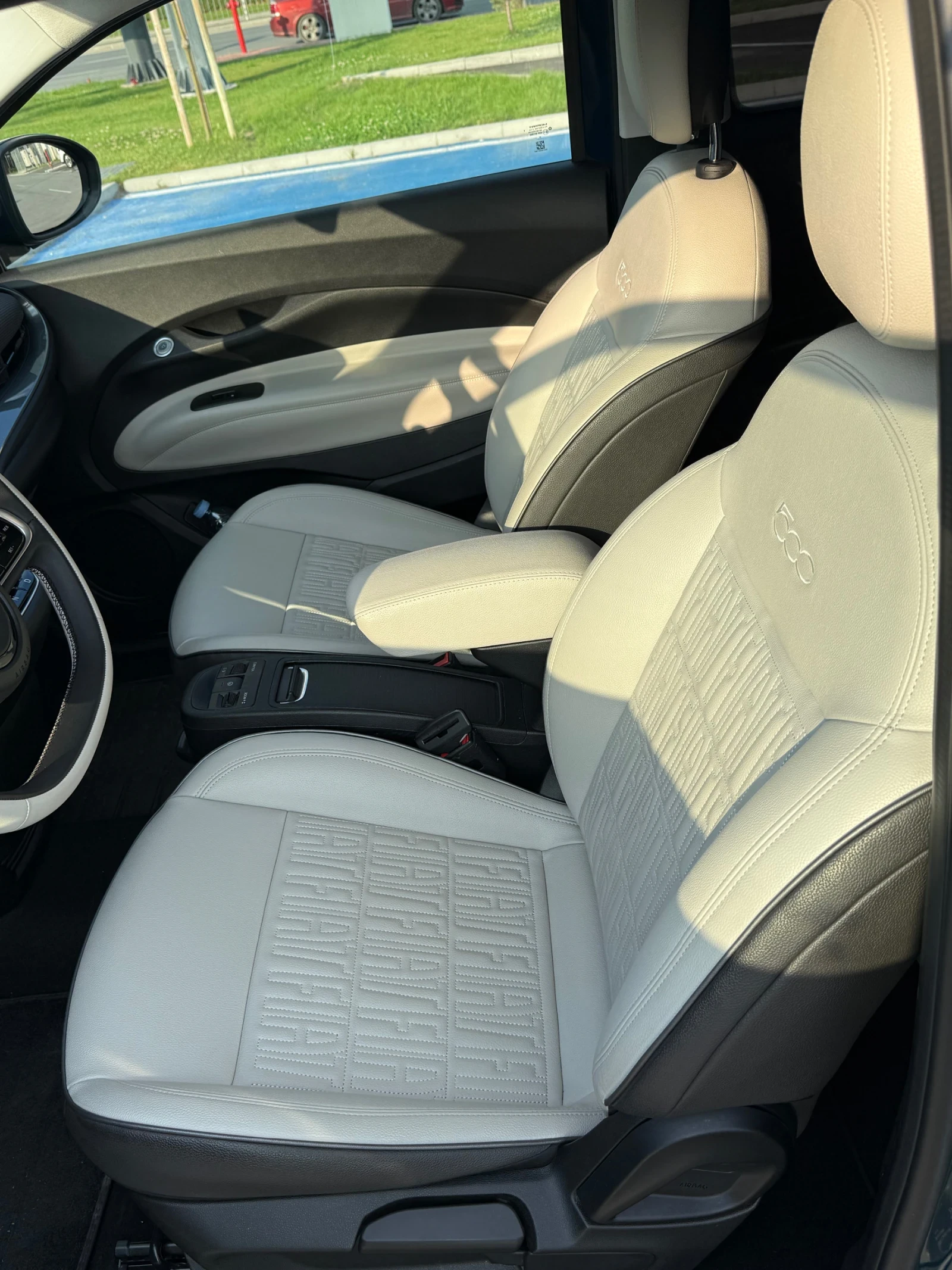 Fiat 500e LaPrima 42 kwh, снимка 12 - Автомобили и джипове - 54586666