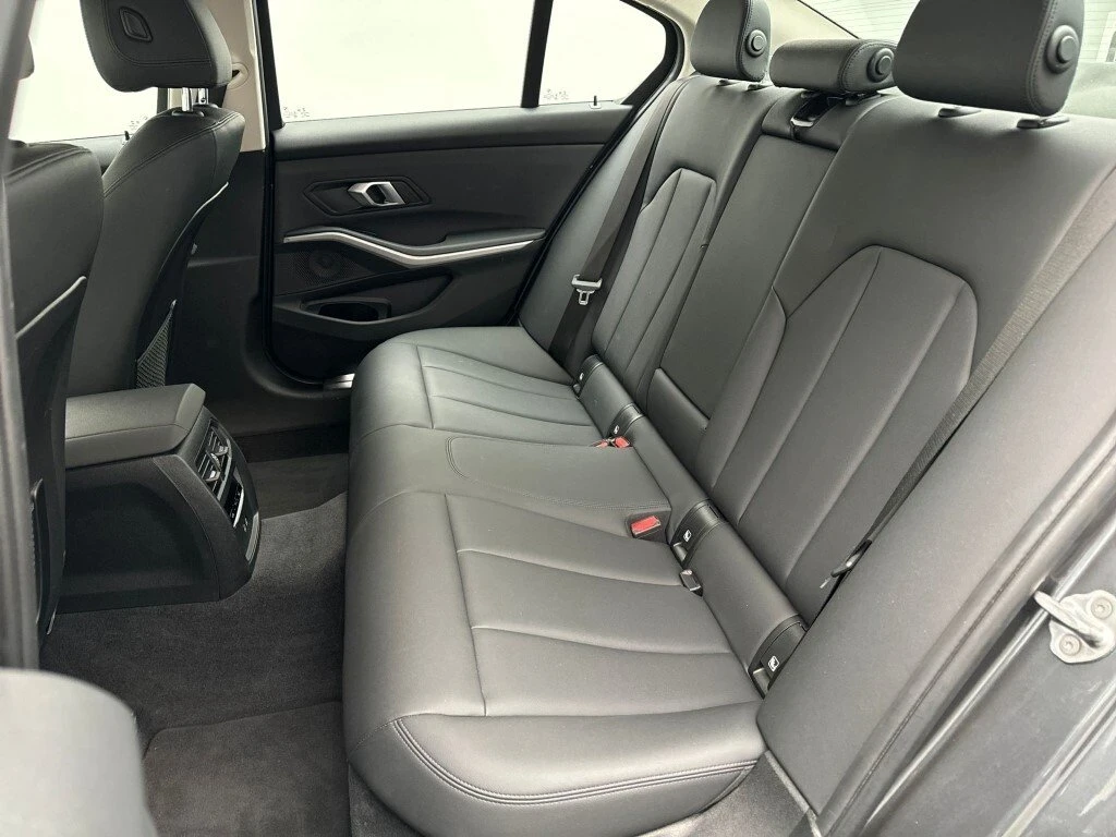 BMW 330 292 H P, снимка 12 - Автомобили и джипове - 54586476