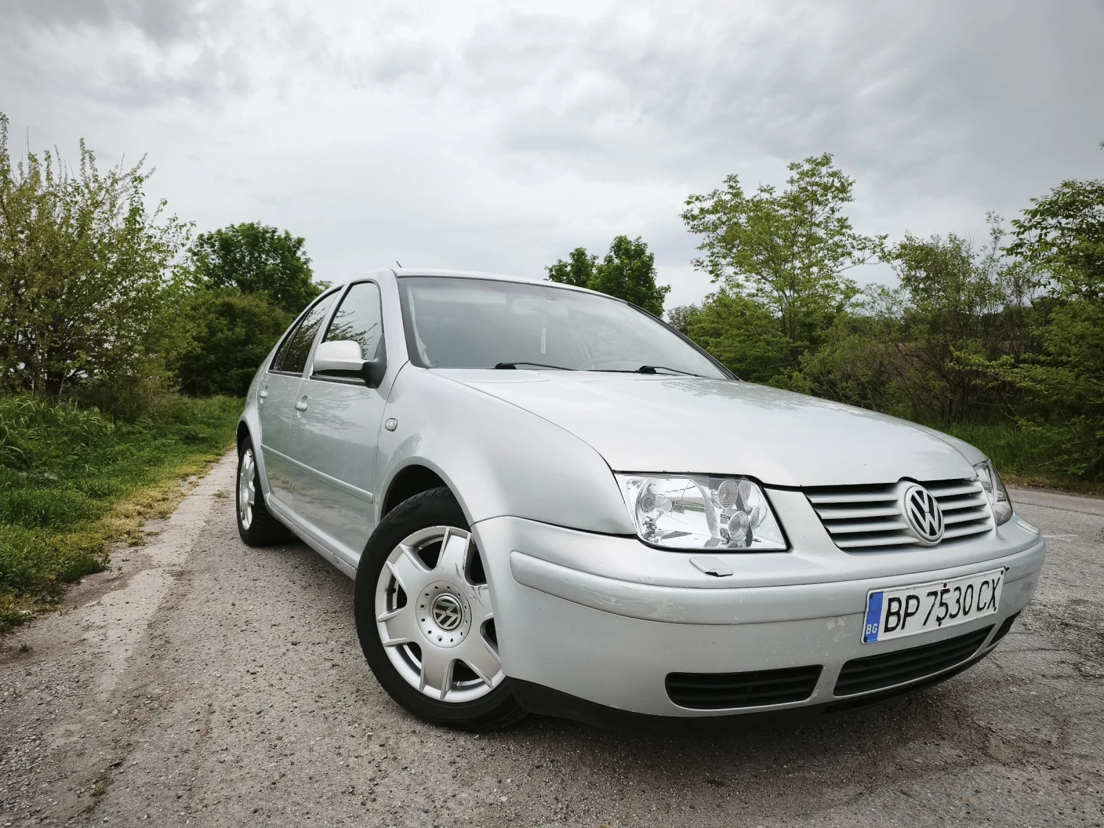VW Bora, снимка 2 - Автомобили и джипове - 54597867
