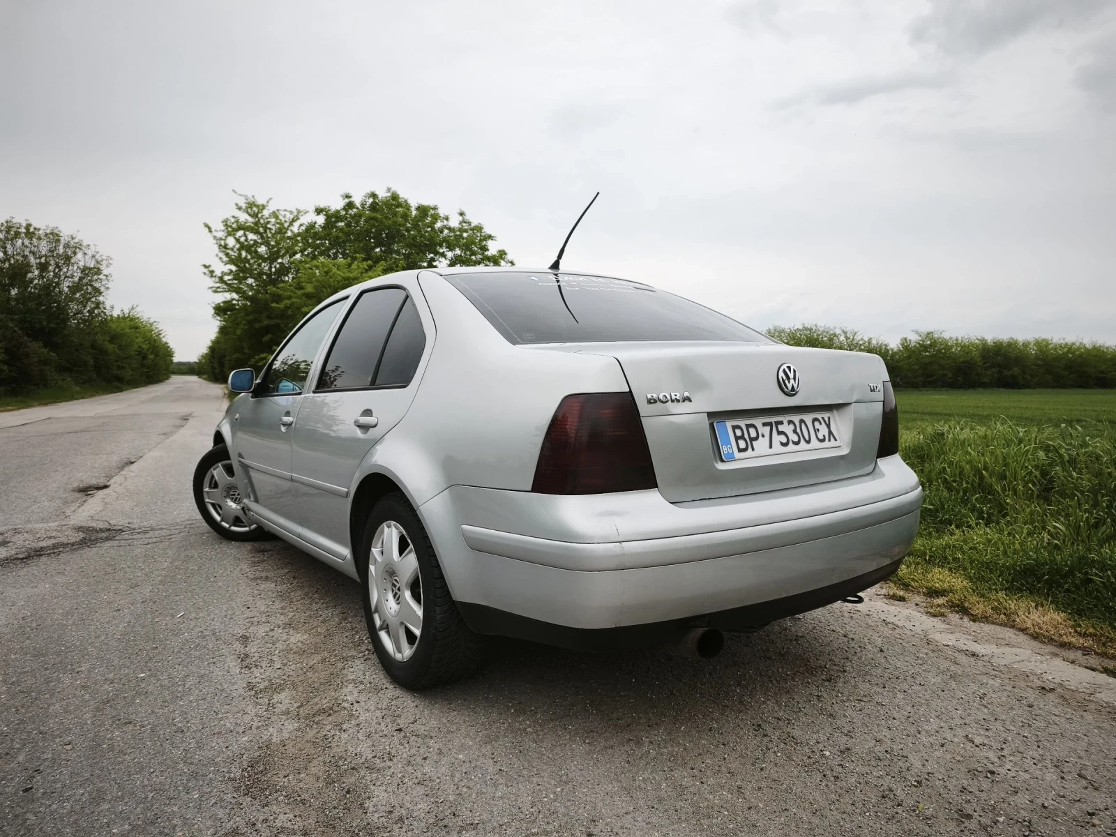 VW Bora, снимка 7 - Автомобили и джипове - 54597867