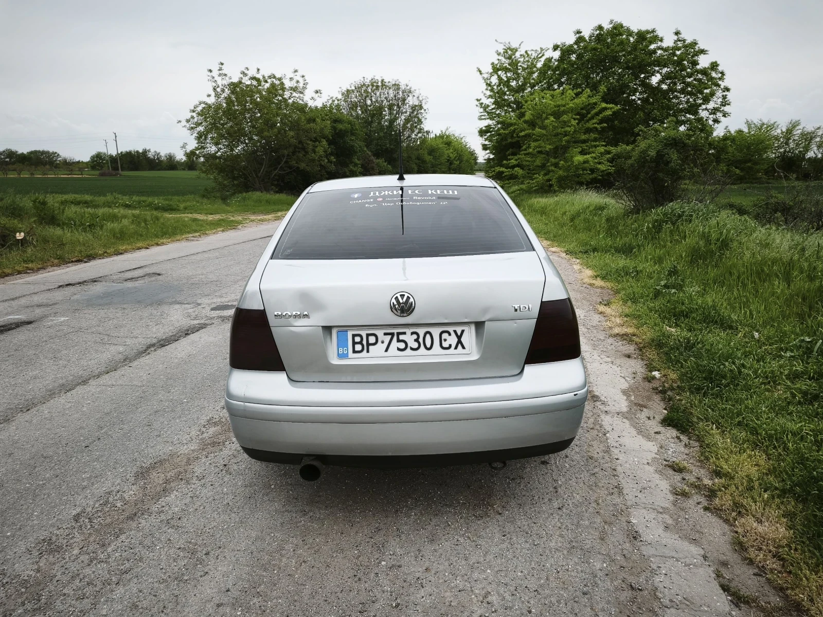 VW Bora, снимка 6 - Автомобили и джипове - 54597867