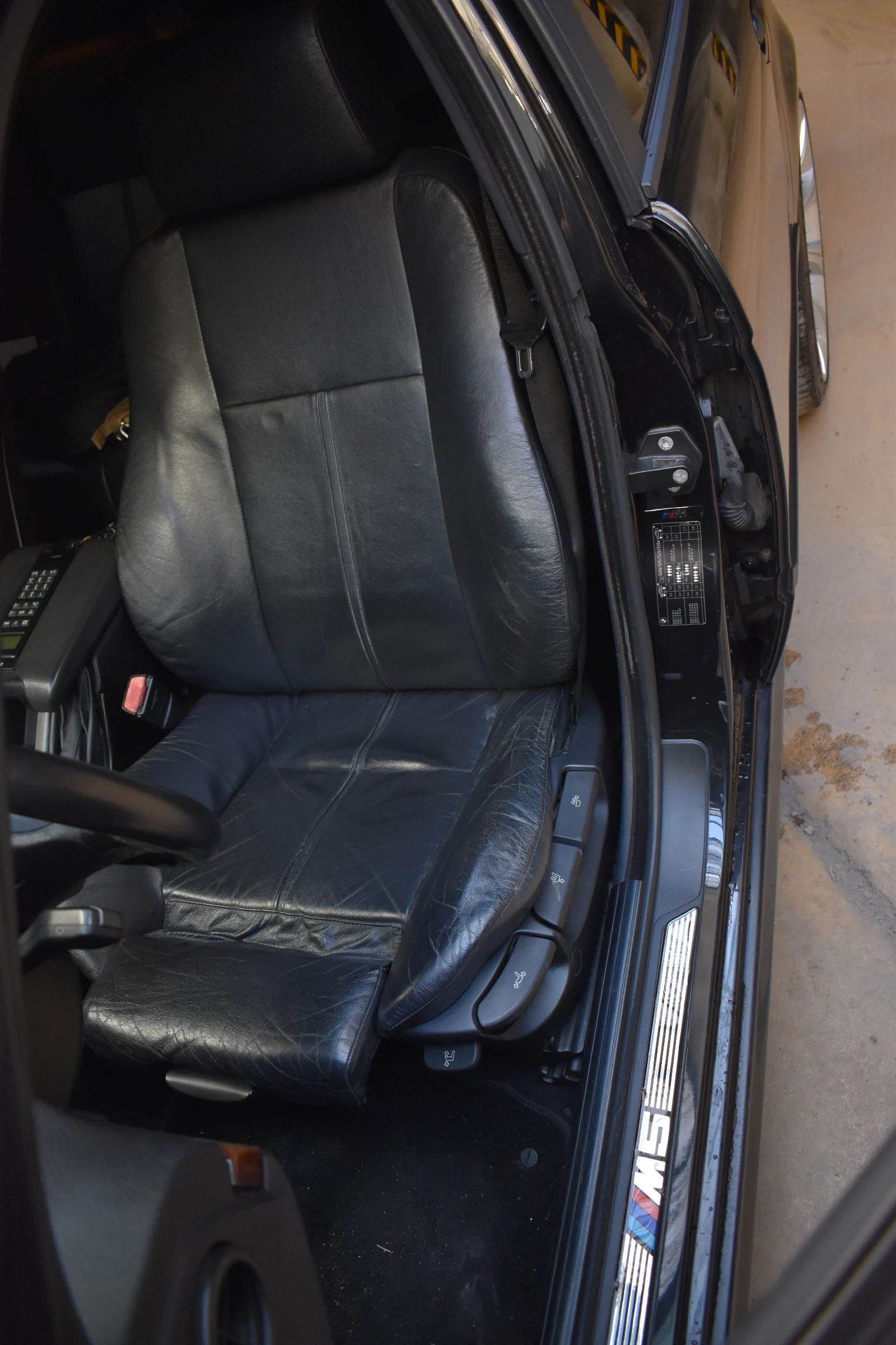 BMW 525 BMW E39, снимка 14 - Автомобили и джипове - 54740379