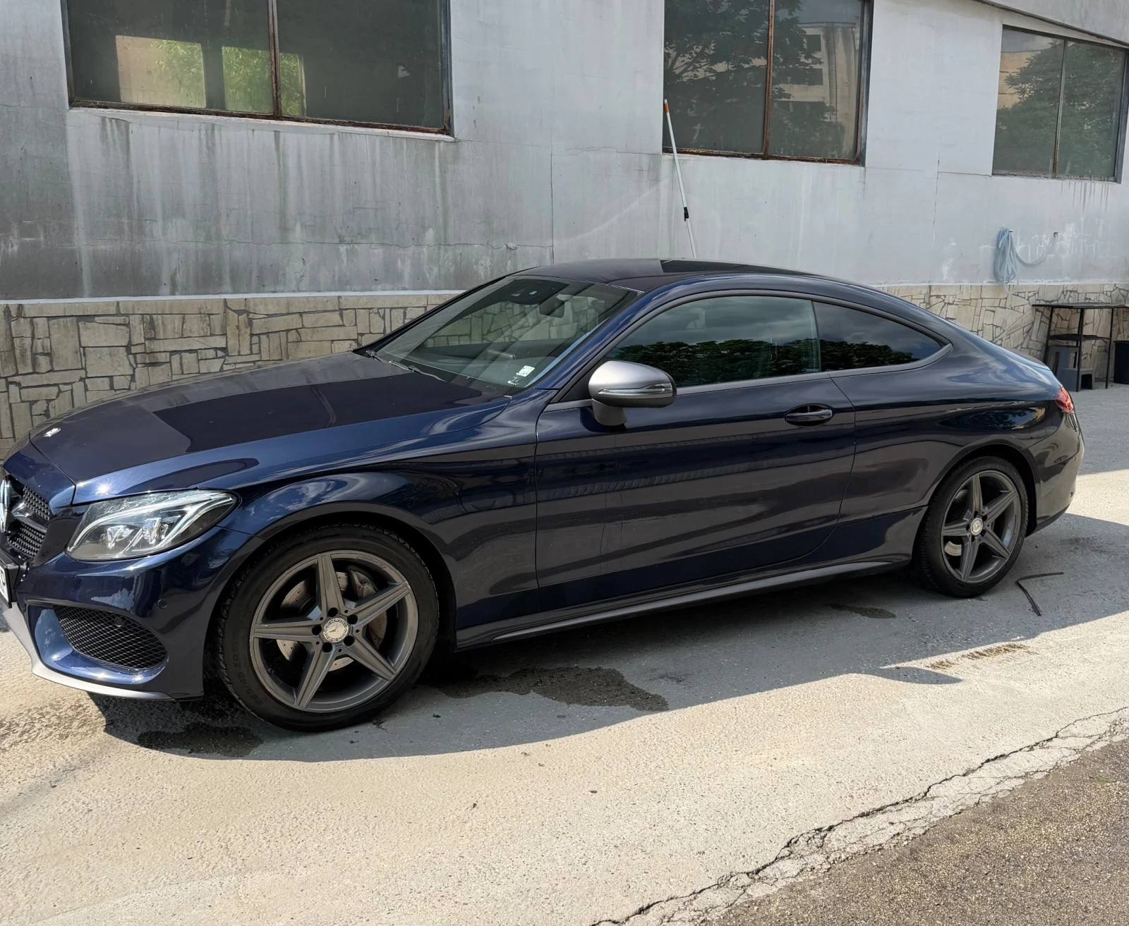 Mercedes-Benz C 220 CDI Coupe AMG, снимка 3 - Автомобили и джипове - 54767076