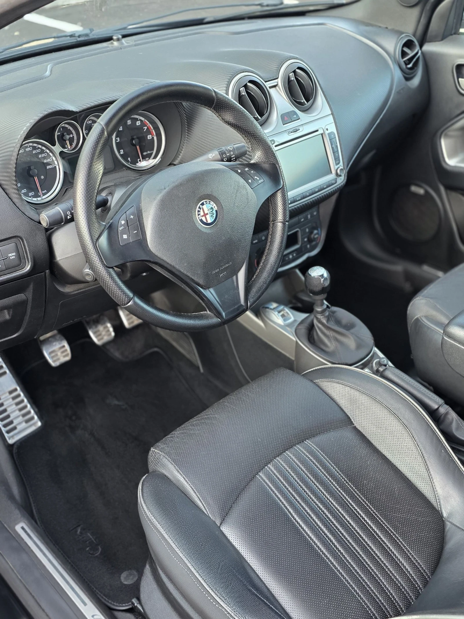 Alfa Romeo MiTo QV 1.4т 170к.с. / Bose / Кожа / Сервизна история, снимка 8 - Автомобили и джипове - 54772672