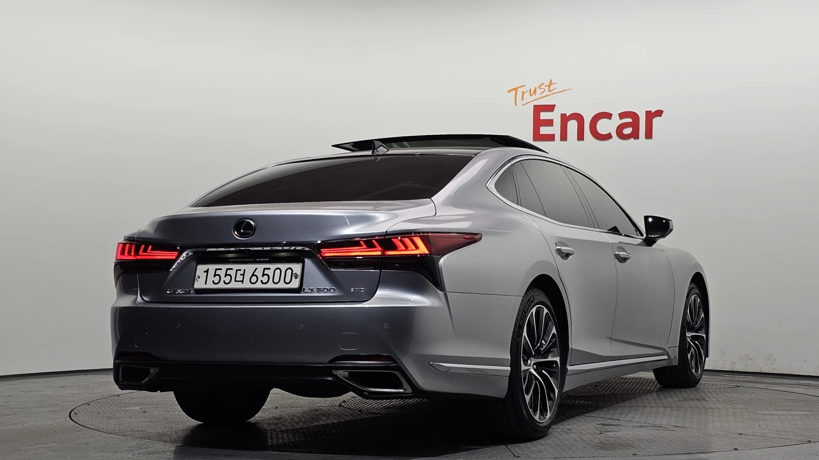 Lexus LS 500 AWD/ПОДГРЕВИ/ОБДУХВАНЕ/ПАНО/ECS/HUD/ЩОРИ, снимка 3 - Автомобили и джипове - 54837694