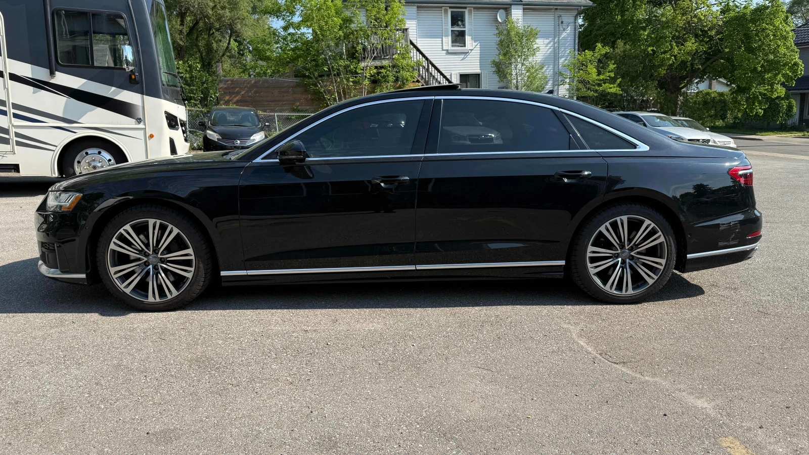 Audi A8 55 TFSI / НАПЪЛНО ОБСЛУЖЕН ! СМЕНЕН АЛТЕРНАТОР , снимка 4 - Автомобили и джипове - 54870490