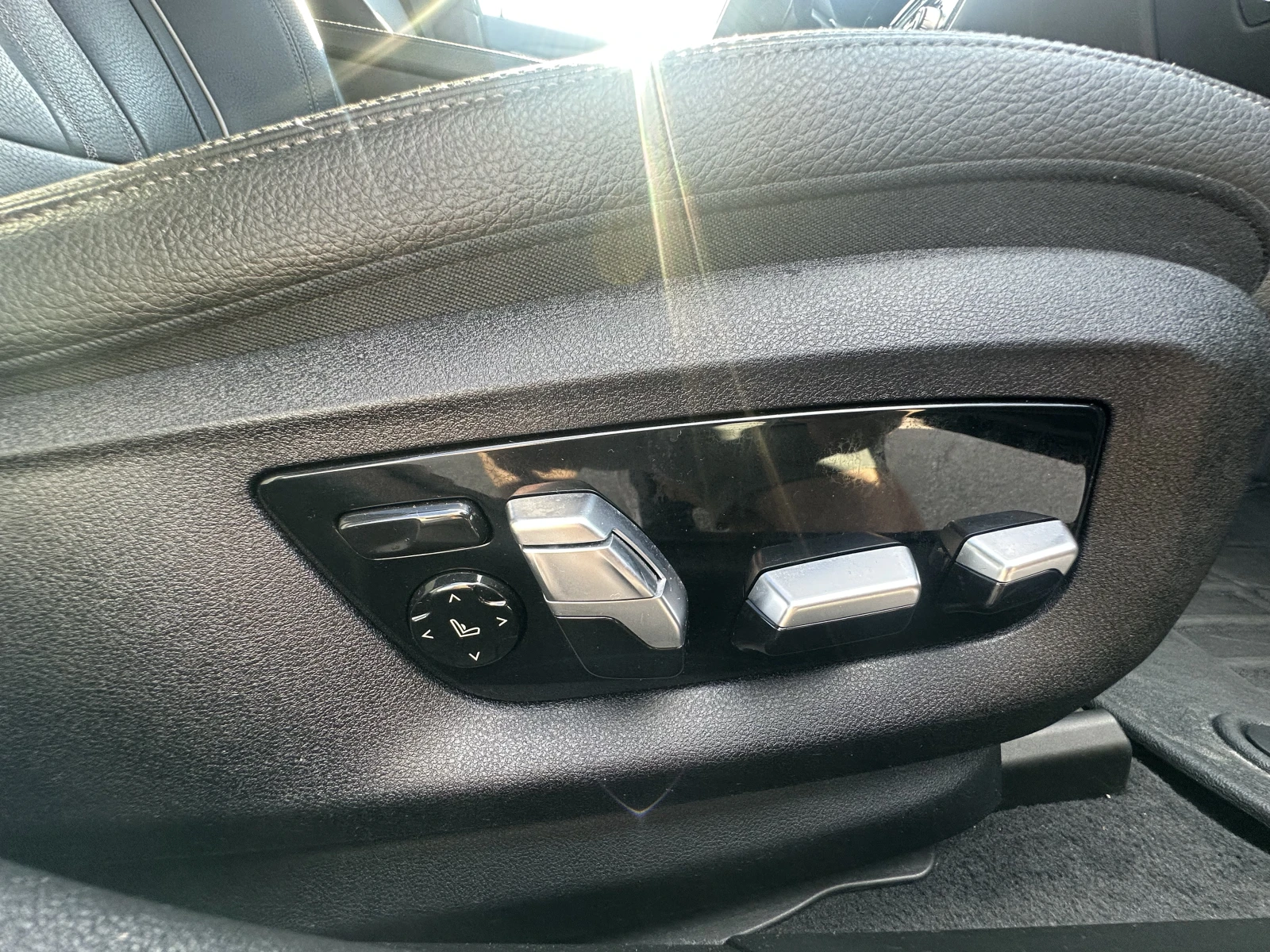 BMW 530 xDrive Touring (G31), снимка 10 - Автомобили и джипове - 54984367