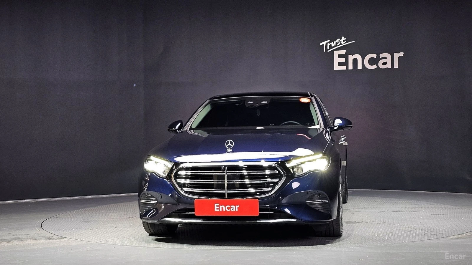 Mercedes-Benz E 220 ПАМЕТ* ПОДГРЕВ* ОБДУХВАНЕ* 360 КАМЕРА* ДИСТРОНИК, снимка 3 - Автомобили и джипове - 55459811