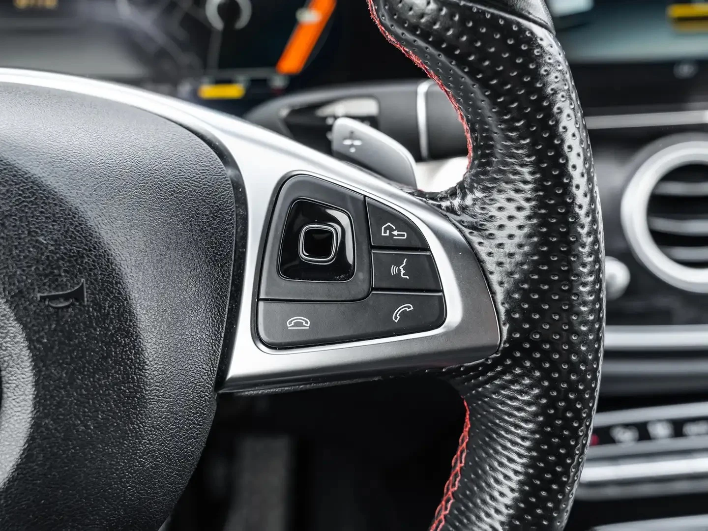 Mercedes-Benz E 43 AMG ЦЕНА ДО БЪЛГАРИЯ АВТОКРЕДИТ, снимка 11 - Автомобили и джипове - 55529563