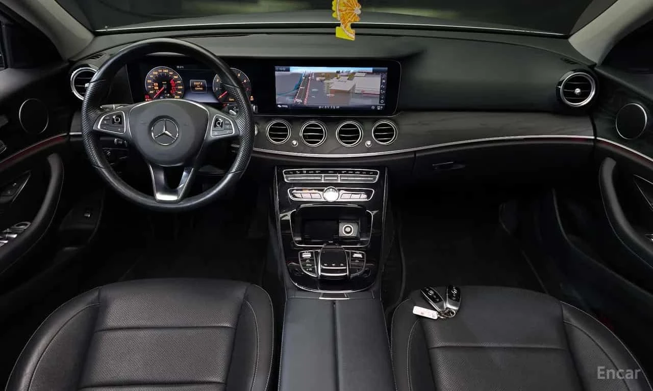 Mercedes-Benz E 300 КРАЙНА ЦЕНА ДО БЪЛГАРИЯ * АВТОКРЕДИТ, снимка 7 - Автомобили и джипове - 55571520