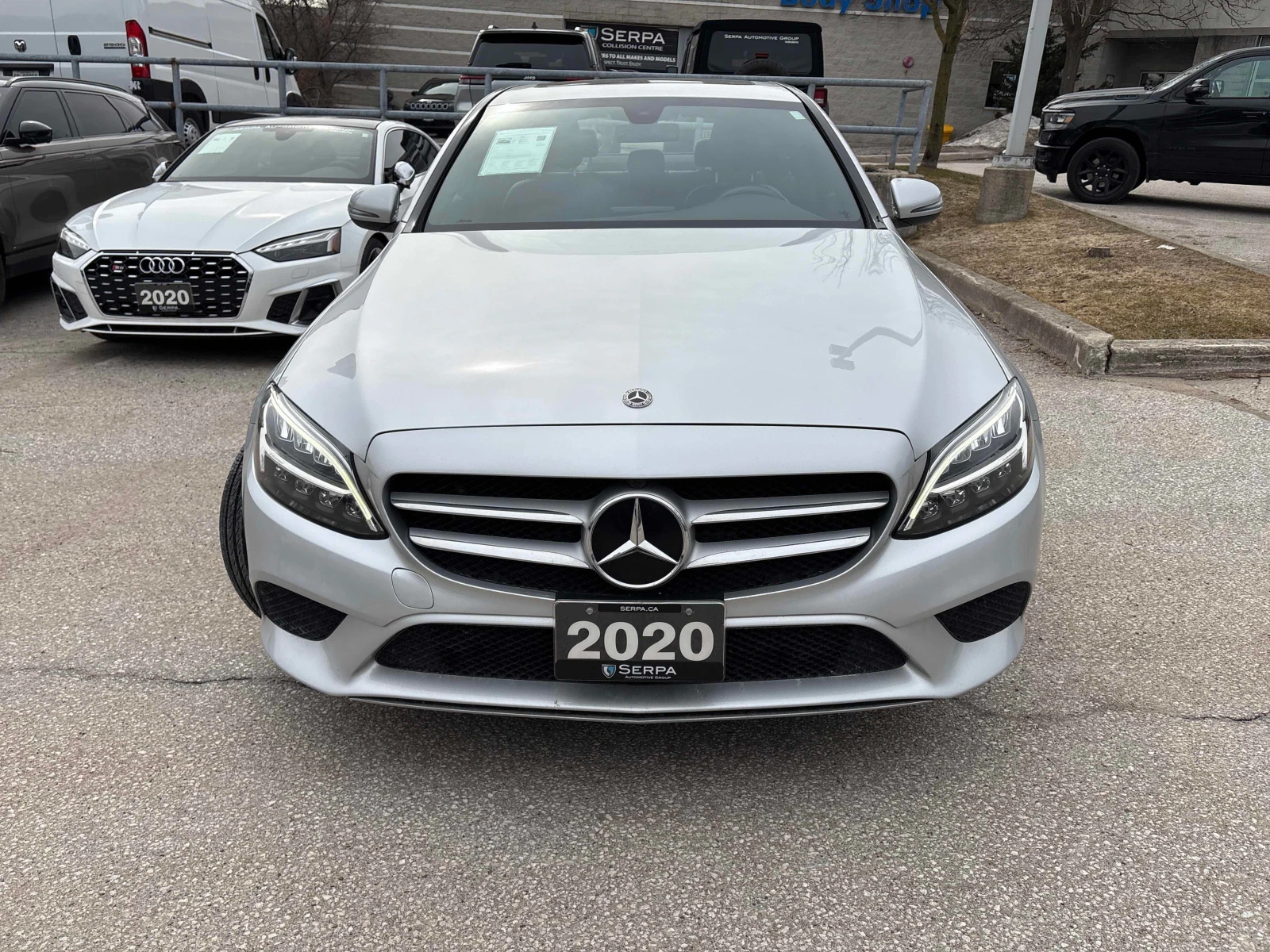 Mercedes-Benz C 300 4MATIC* DISTRONIC* CARFAX* , снимка 6 - Автомобили и джипове - 56120363