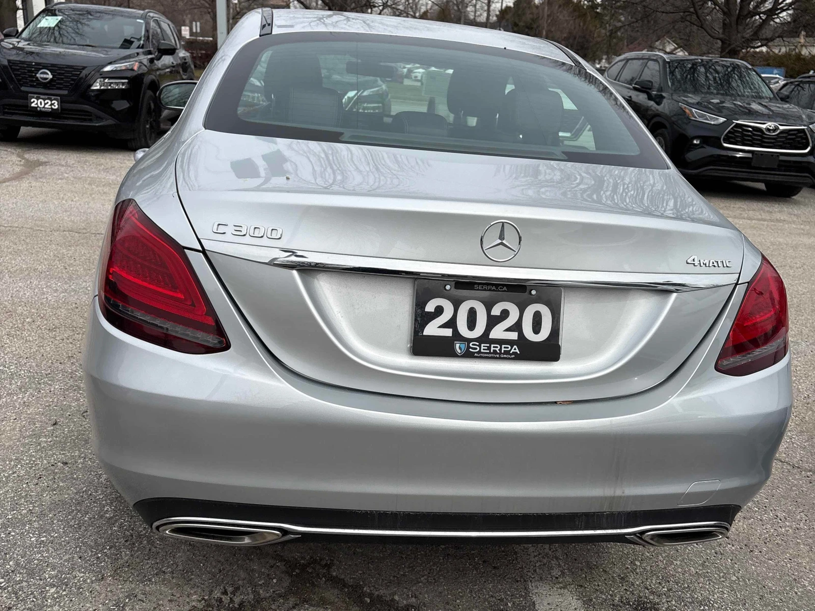 Mercedes-Benz C 300 4MATIC* DISTRONIC* CARFAX* , снимка 4 - Автомобили и джипове - 56120363