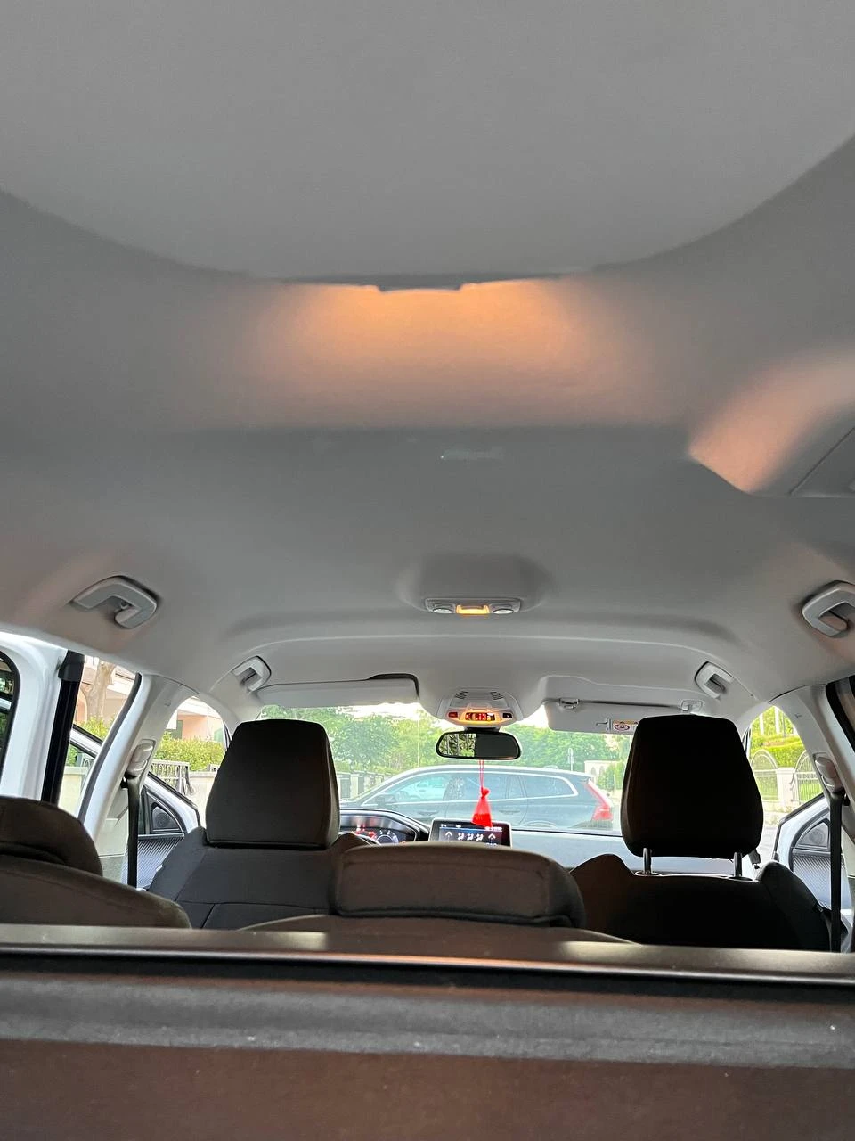 Peugeot 5008, снимка 11 - Автомобили и джипове - 56259791