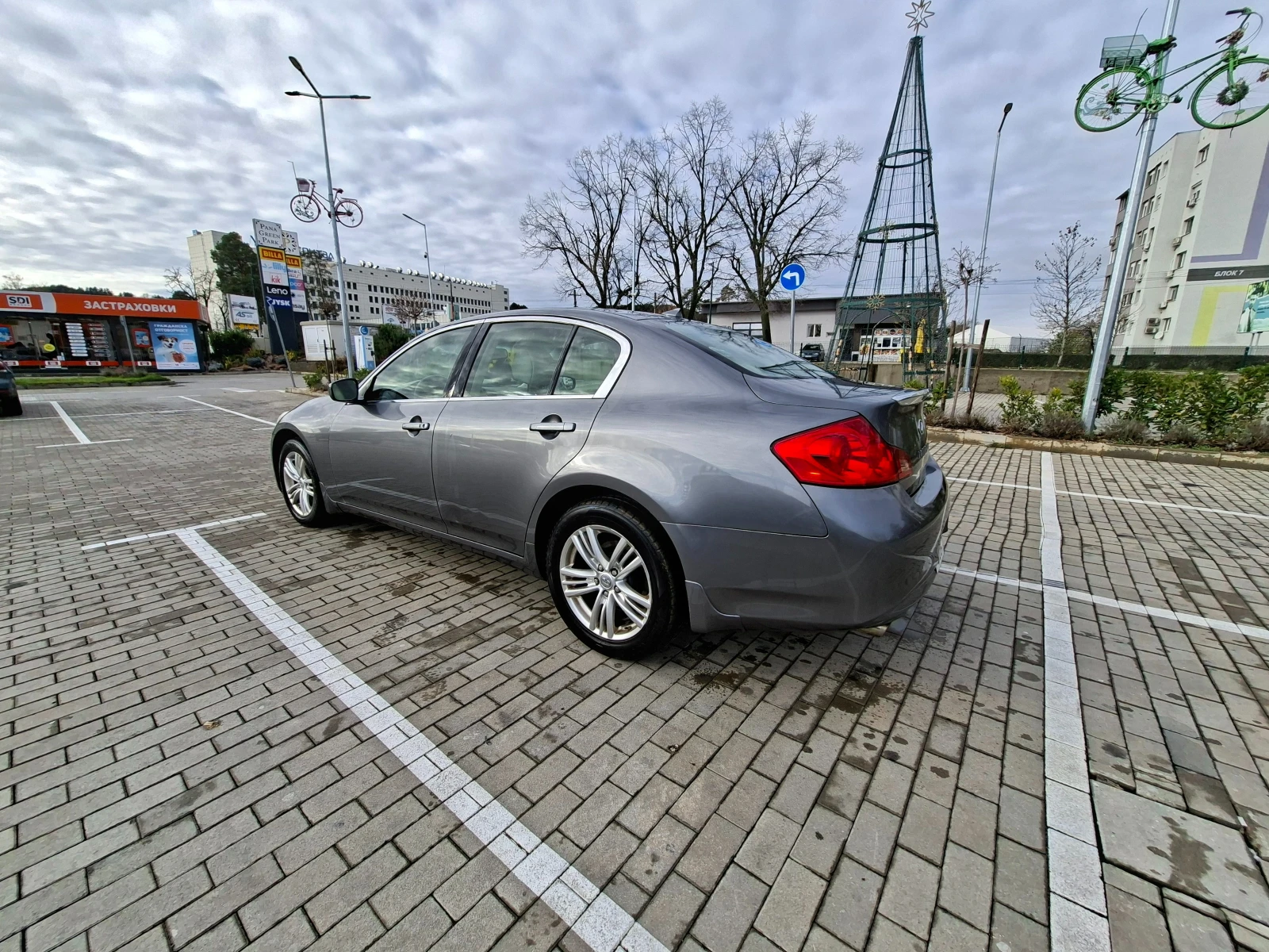 Infiniti G G25X AWD, снимка 8 - Автомобили и джипове - 56358397