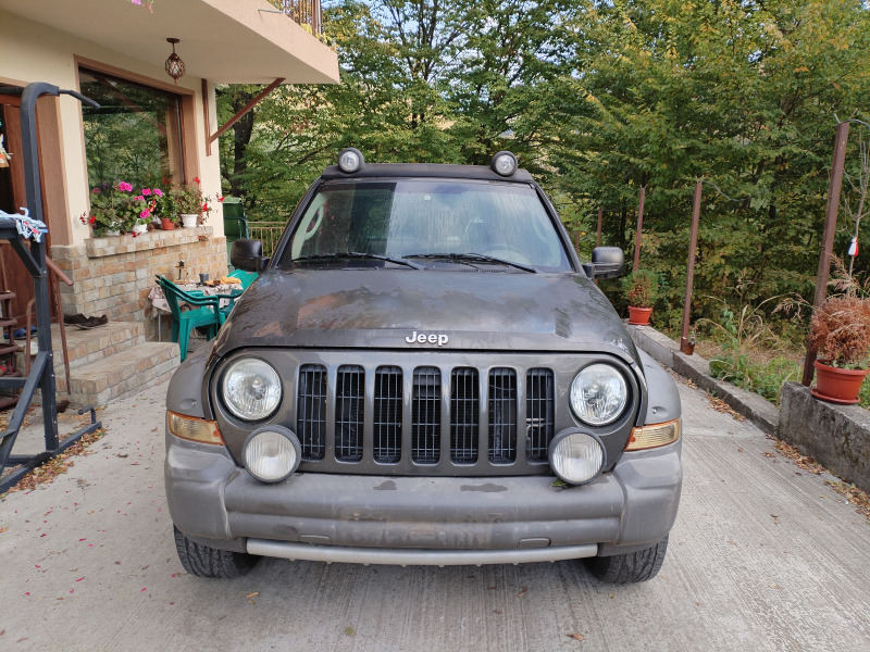 Jeep Cherokee, снимка 2 - Автомобили и джипове - 45792211