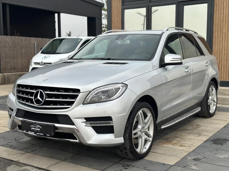 Mercedes-Benz ML 350 * AMG LINE* Bluetec* 2015г.* Сервизна история* , снимка 1 - Автомобили и джипове - 47770458