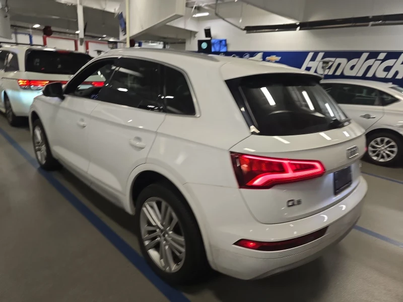 Audi Q5, снимка 4 - Автомобили и джипове - 49179842