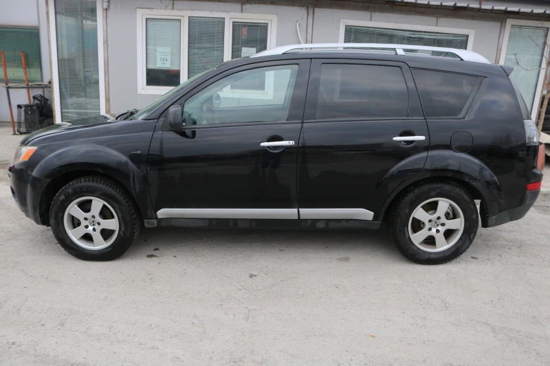 Mitsubishi Outlander 2.0 DI-D 4x4, снимка 2 - Автомобили и джипове - 49291306