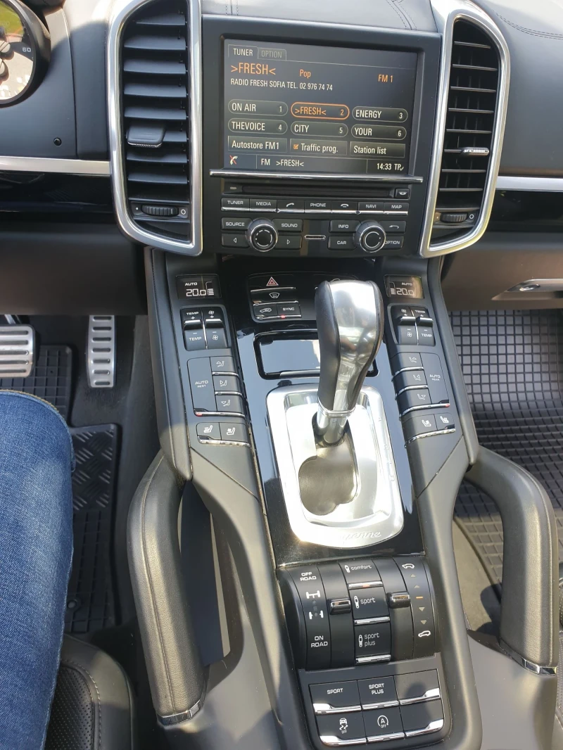 Porsche Cayenne Турбо S, снимка 7 - Автомобили и джипове - 51763800