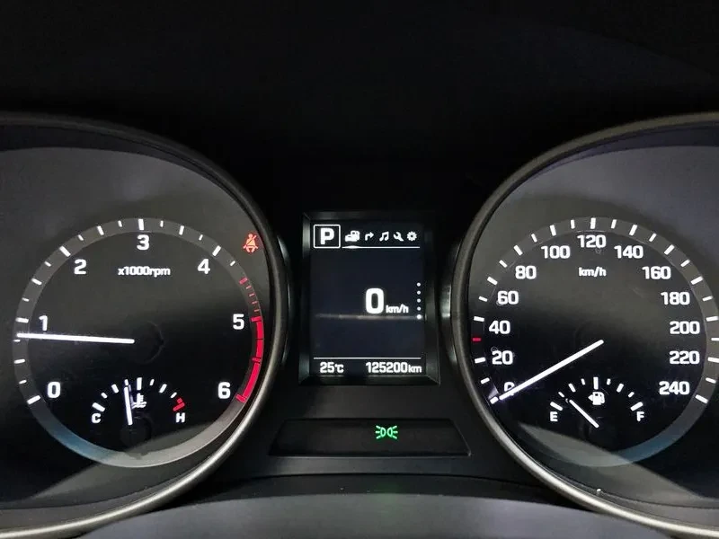 Hyundai Santa fe 2.0 CRDi 4WD - САМО 30% АВАНС, снимка 8 - Автомобили и джипове - 56021761