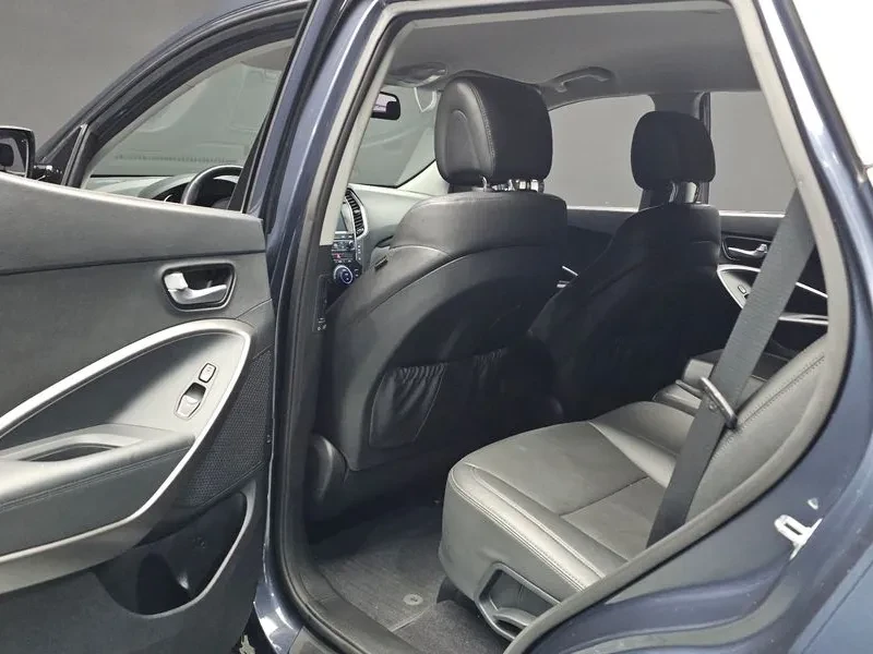 Hyundai Santa fe 2.0 CRDi 4WD - САМО 30% АВАНС, снимка 11 - Автомобили и джипове - 56021761