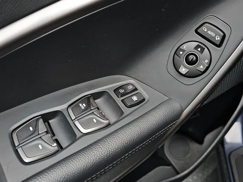 Hyundai Santa fe 2.0 CRDi 4WD - САМО 30% АВАНС, снимка 13 - Автомобили и джипове - 56021761