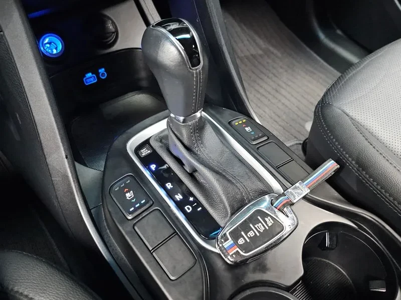 Hyundai Santa fe 2.0 CRDi 4WD - САМО 30% АВАНС, снимка 9 - Автомобили и джипове - 56021761