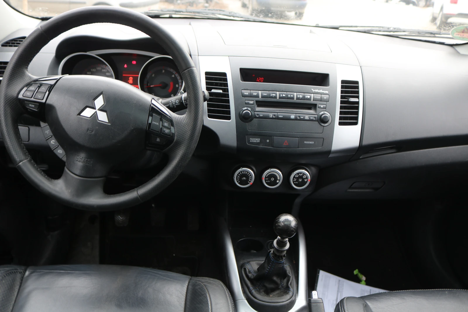 Mitsubishi Outlander 2.0 DI-D 4x4 | Mobile.bg   12