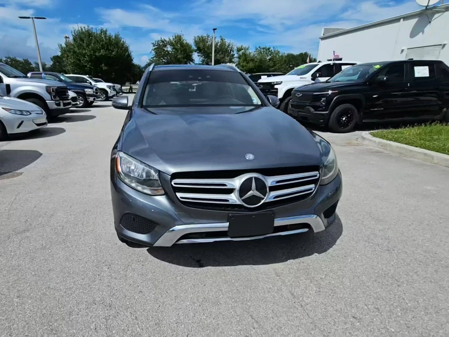 Mercedes-Benz GLC 300 DISTRONIK* LANE ASSIST* PANO* AMBIENT* KEYLESS GO* | Mobile.bg   1